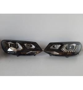 Volkswagen Touareg 7P Lampa przednia Xenon R 12678