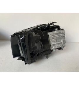 BMW 5 G30 / 31 Lampa przednia Full Led R - 12686