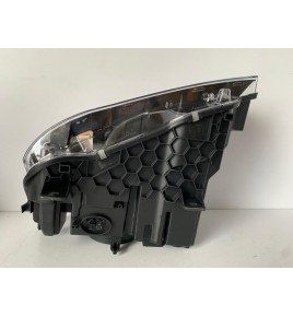 BMW X3 F25 X4 F26 LCI Lampa przednia Xenon R 12694