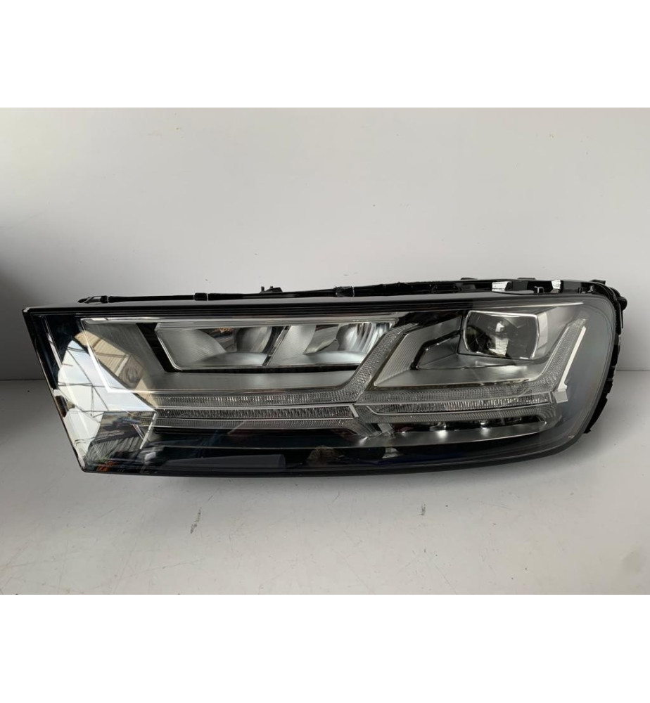 Audi Q7 4M Lampa przednia FULL LED - Lewa 12705