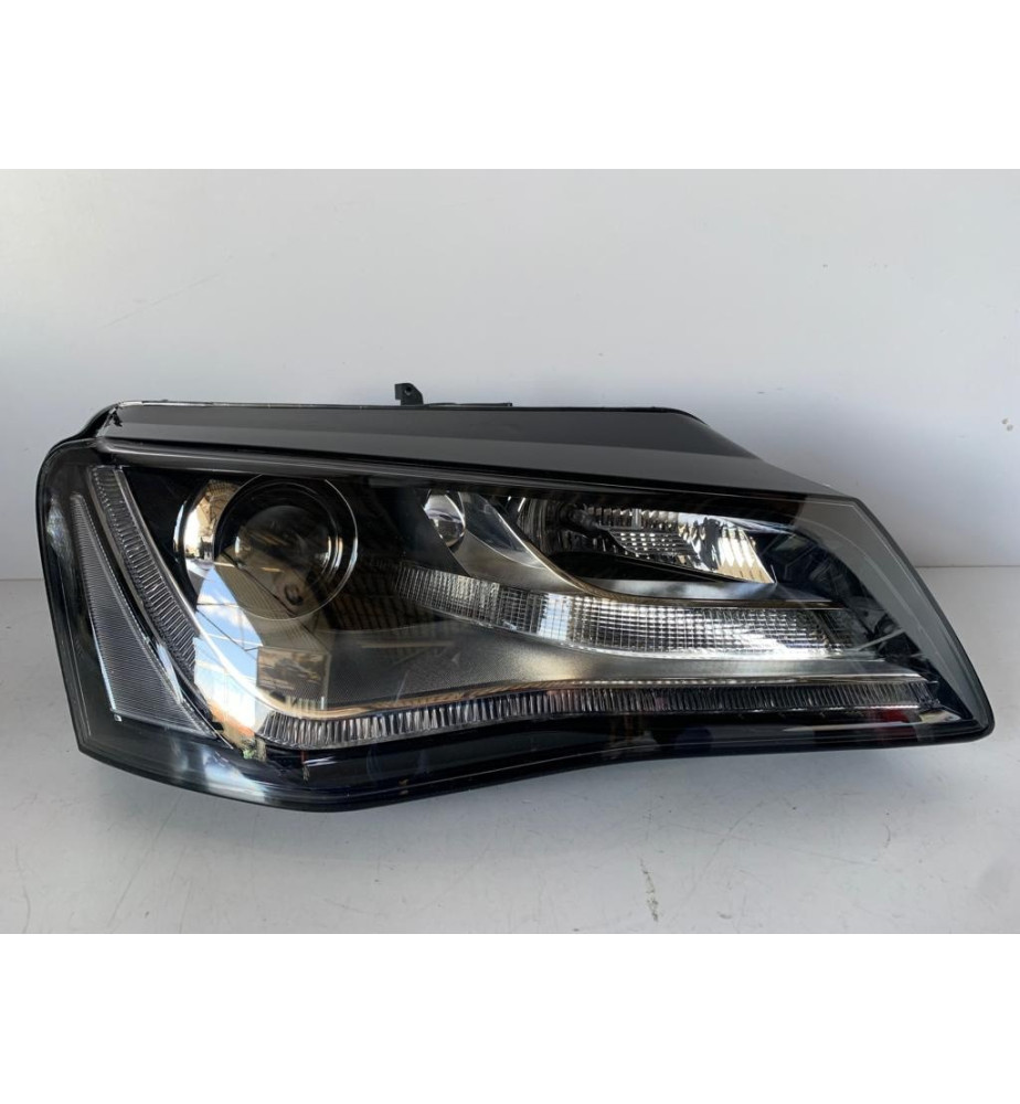 Audi A8 D4 Lampa przednia...