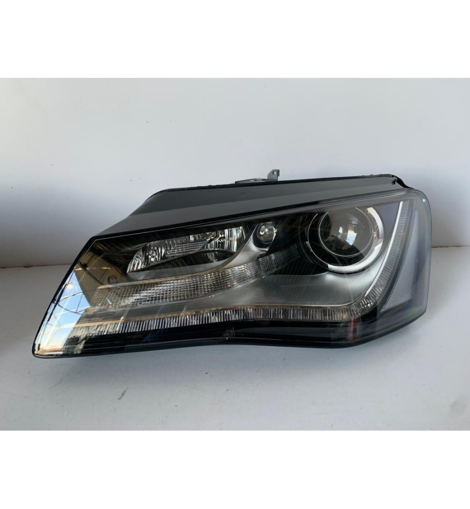 Audi A8 D4 Lampa przednia...