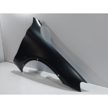 Mercedes GLC W253 Błotnik R uszkodzony - 12813