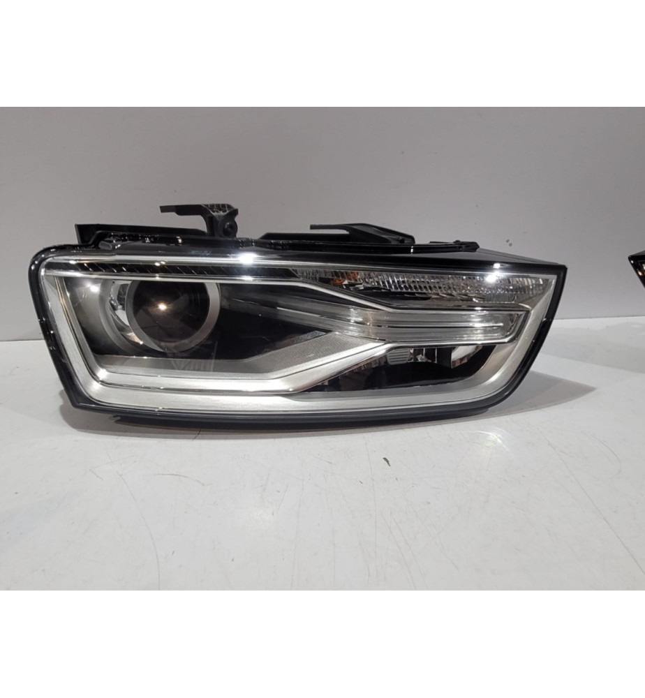 Audi Q3 8U0 Lampa przednia...