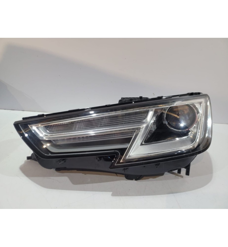 Audi A4 B9 Lampa przednia...