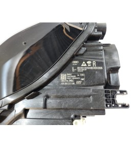 Audi A6 C8 4K Lampa przednia Full Led R - 12946
