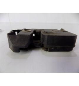 VW Transporter T4 Zamek Tylnej Klapy - 2202