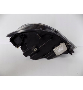 BMW X6 E71 Lampa przednia Xenon R - 2485