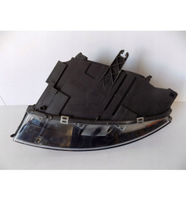 Audi A4 8H0 - Cabrio - Prawa Lampa Przednia -041