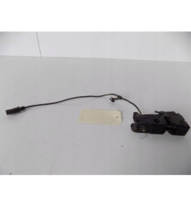 Audi A4, A5, Q5 - Zamek Maski - 2192