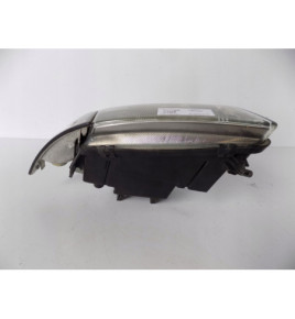Audi A4 - Lampa Prawa - 2509
