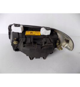 Audi A4 - Lampa Prawa - 2509