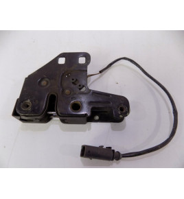 AUDI A4 8E / B7 - Zamek Maski - 2201