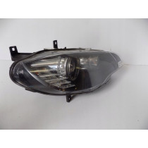 BMW X6 E71 Lampa przednia Xenon R - 2485