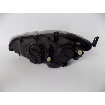 BMW X6 E71 Lampa przednia Xenon R - 2485