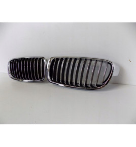 BMW 3 F30/31 Komplet Nerki / Grill zderzaka - 3817