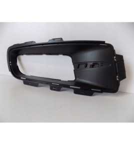 BMW X5 E70 Ramka Kratki Zderzaka Prawa - 3831