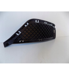 BMW X1 E84 Kratka Zderzaka Prawa - 3885