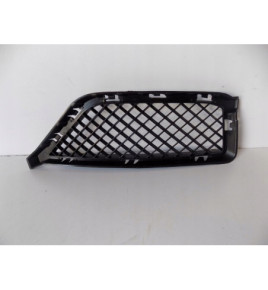 BMW X1 E84 Kratka Zderzaka Prawa - 3917