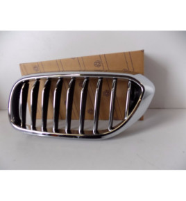 BMW G30/G31 Nerka / Grill zderzaka L - 3832