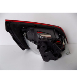 BMW 2 F45 Lampa Tylna na Pokrywie Prawa - 6003