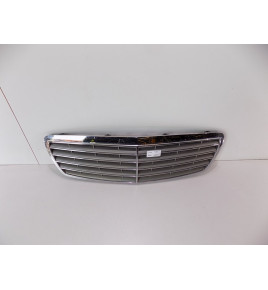 Mercedes W211 E Klasa ATRAPA / GRILL - 0830
