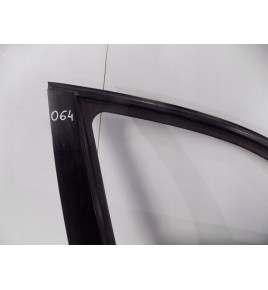 BMW 1 E87 Drzwi Przednie Prawe - 0064