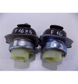 BMW X5 F15 / BMW X6 F16 - Poduszka Silnika Prawa