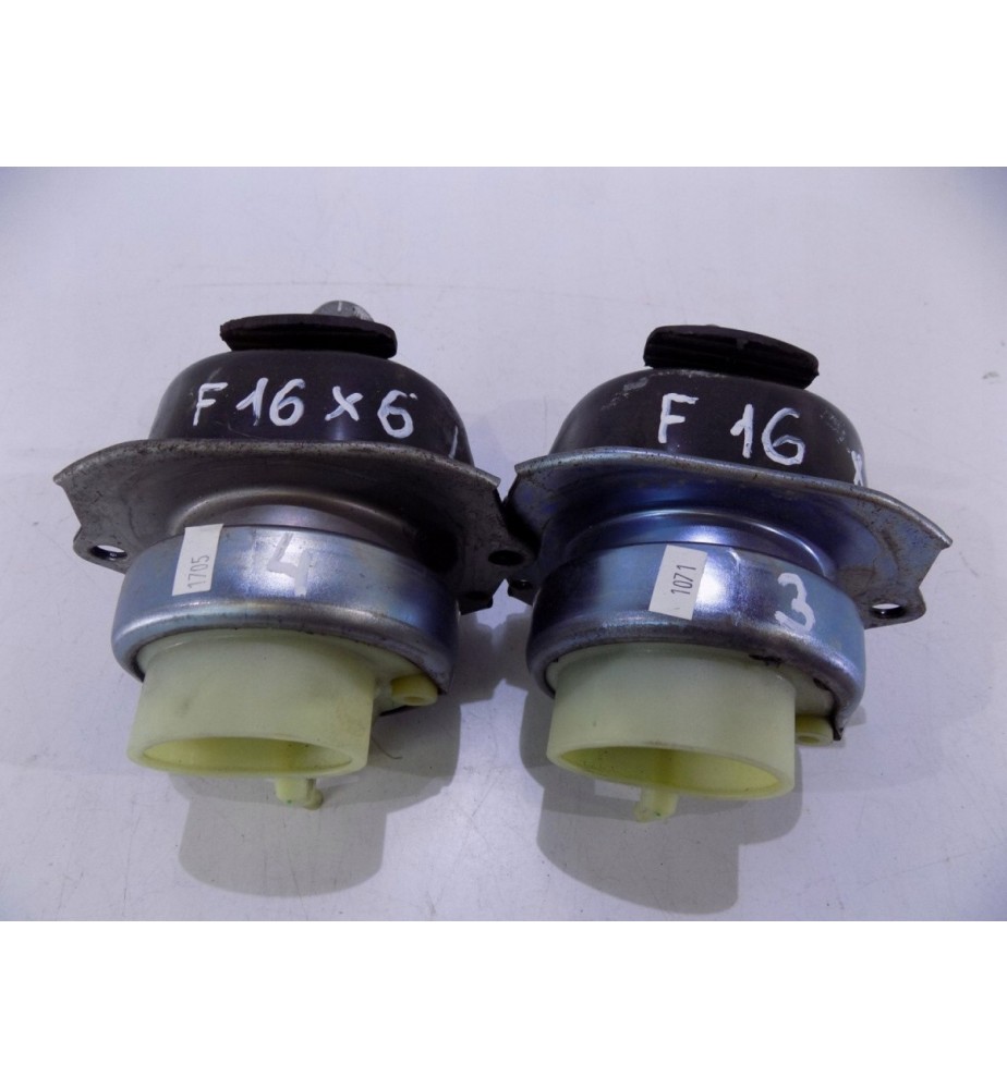 BMW X5 F15 / BMW X6 F16 - Poduszka Silnika Prawa