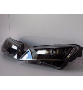 Skoda Superb 3V1 Komplet Lamp Przednich L/R - 0151