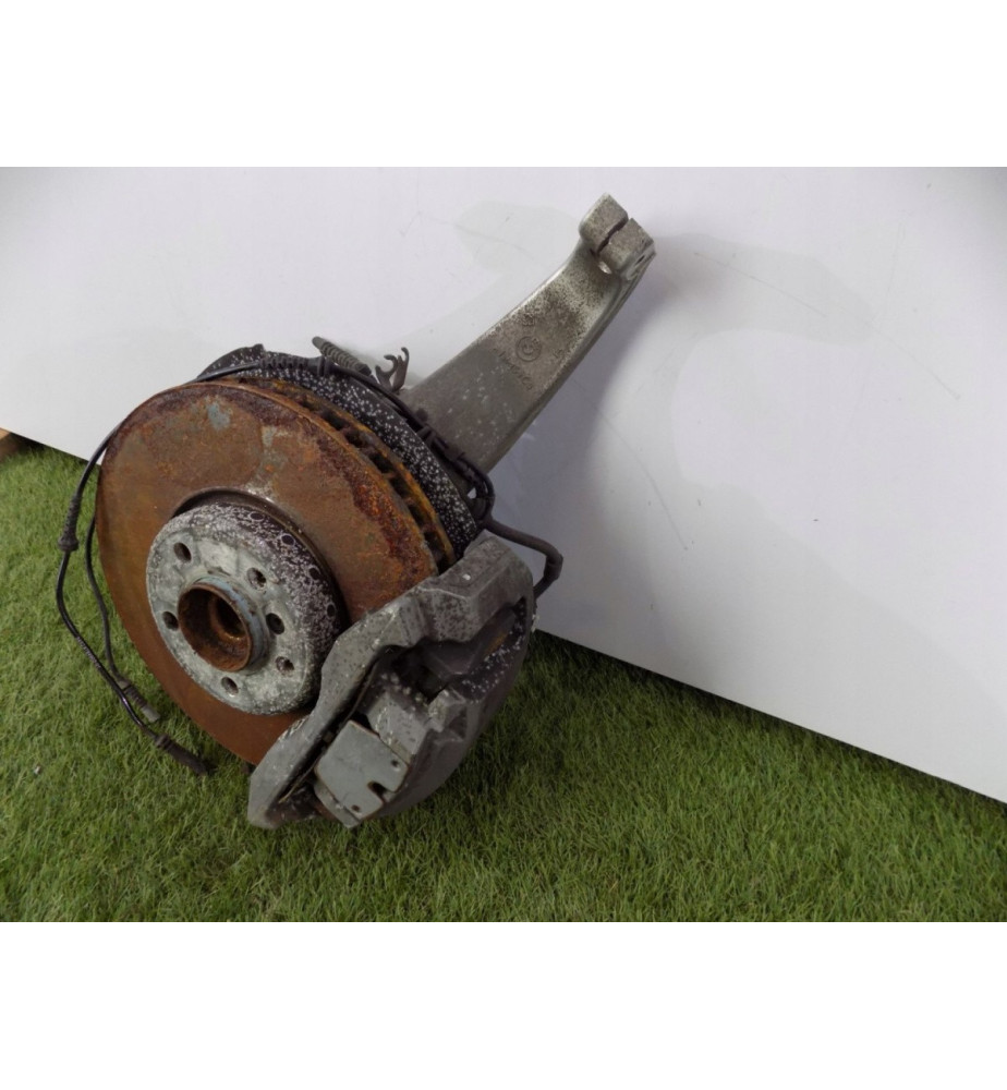 BMW 5 F10 F11 X-Drive Zwrotnica przednia L - 4650