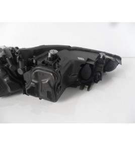 AUDI A1 8X0- (H7) PRAWA ZWYKŁA H7