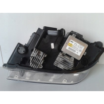 BMW X1 E84 LCI LIFT Lampa XENON Prawa -
