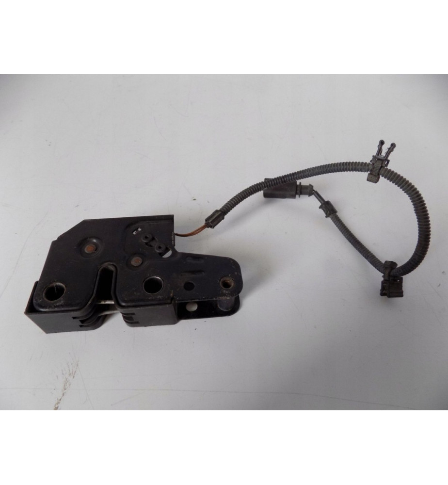 VW Touran, Caddy - Zamek...