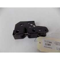 VW Polo - Zamek Maski - 2189