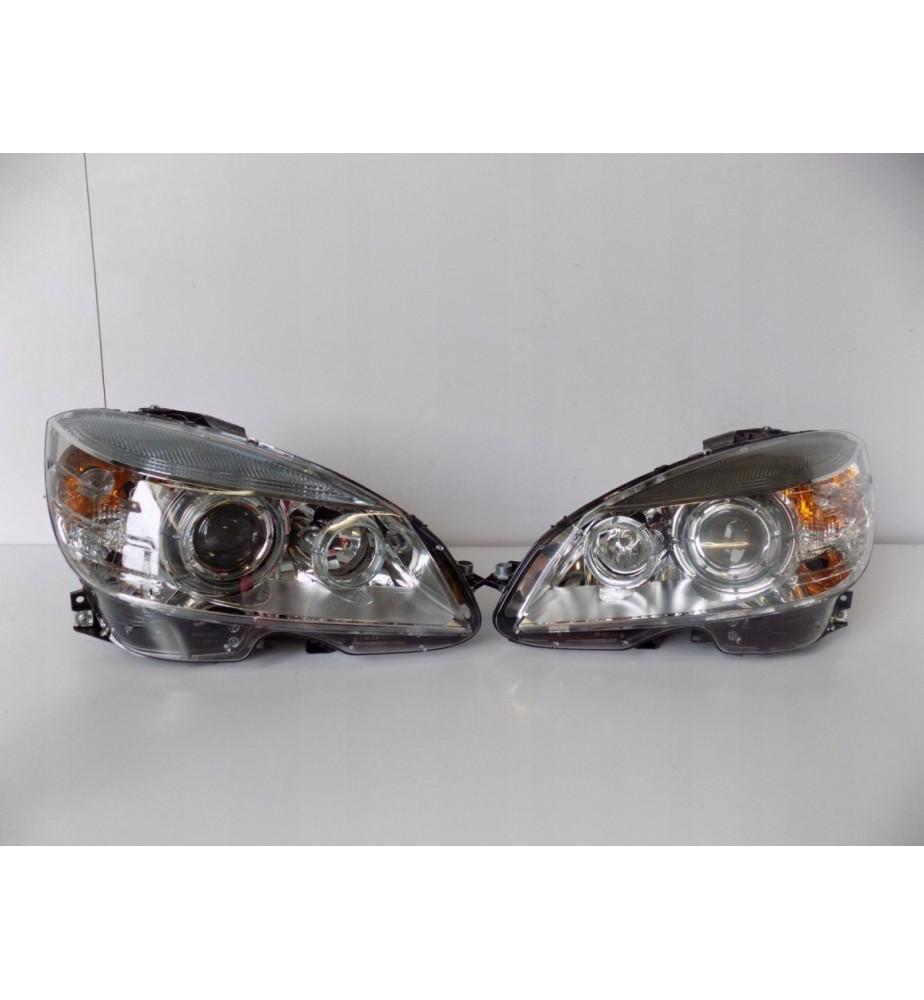 Mercedes W204 C Klasa Lampa...